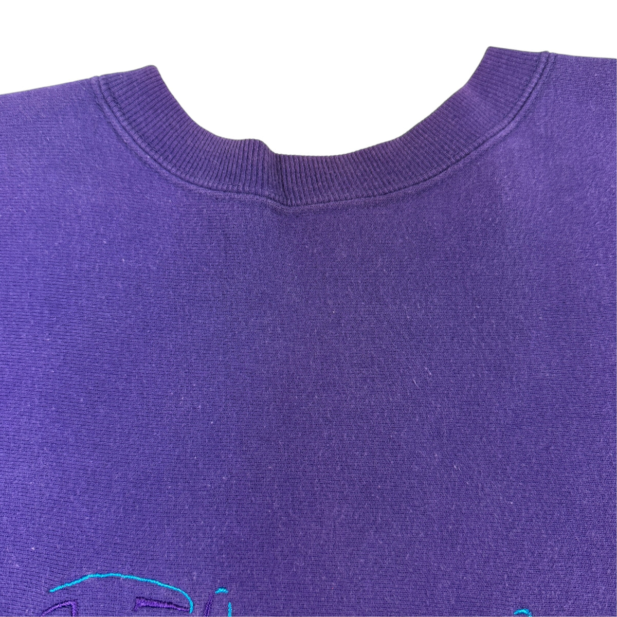 Champion リバースウィーブ パープル 首元から胸の色ムラ(フェード)
