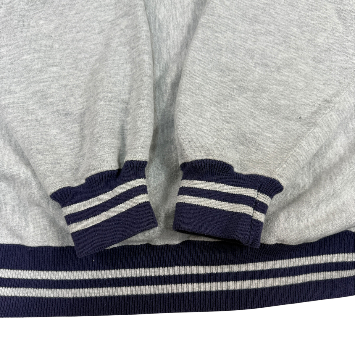 90's Champion リバースウィーブ スクリプトロゴ刺繍 ネイビー ラインリブ グレー スウェット XXL 袖口と裾のラインリブ