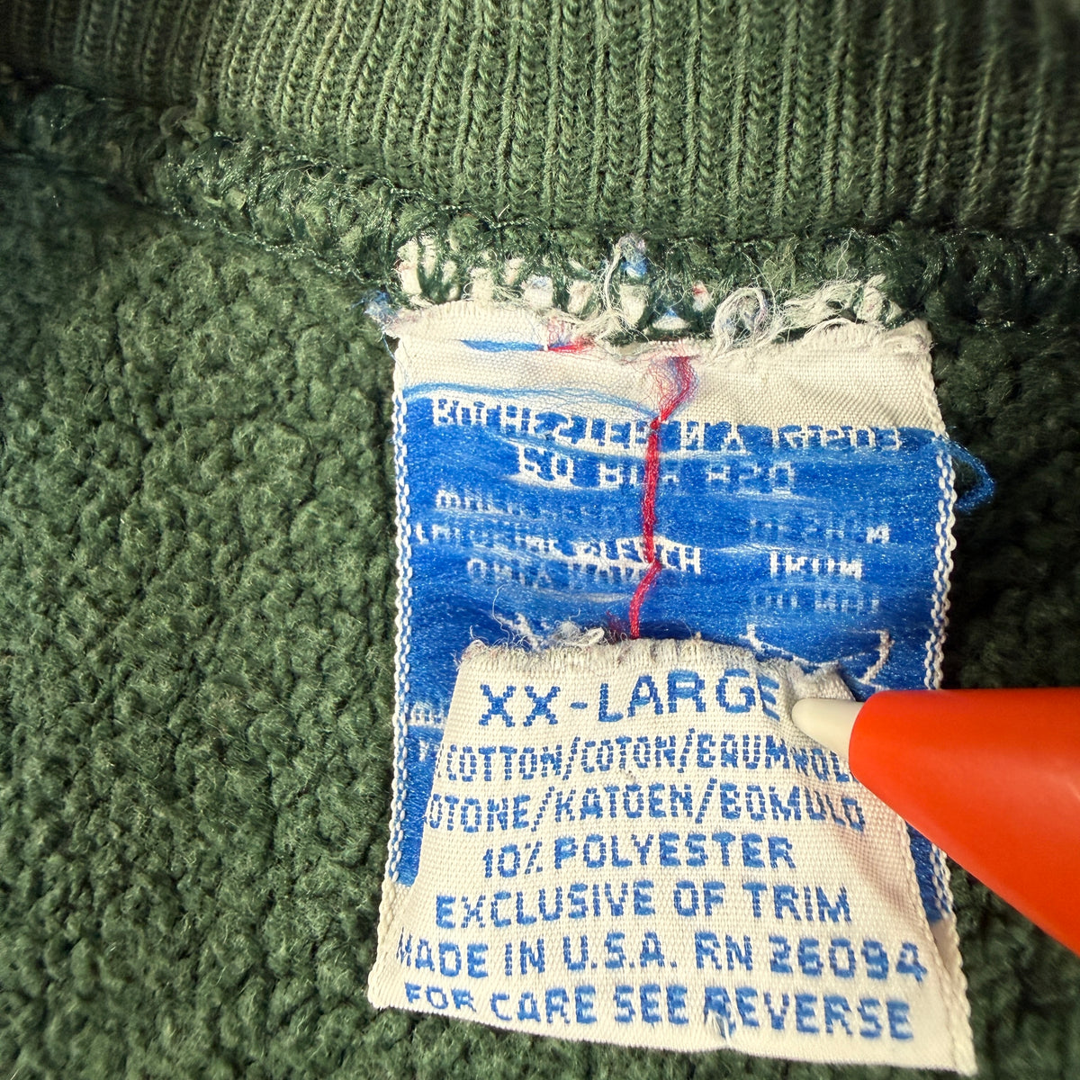 90's Champion リバースウィーブ NFL PRO LINE GREEN BAY PACKERS グリーン スウェット XXL サイズ・素材タグ（XX-LARGE / MADE IN U.S.A. / RN 26094）と刺繍タグの切り取り跡