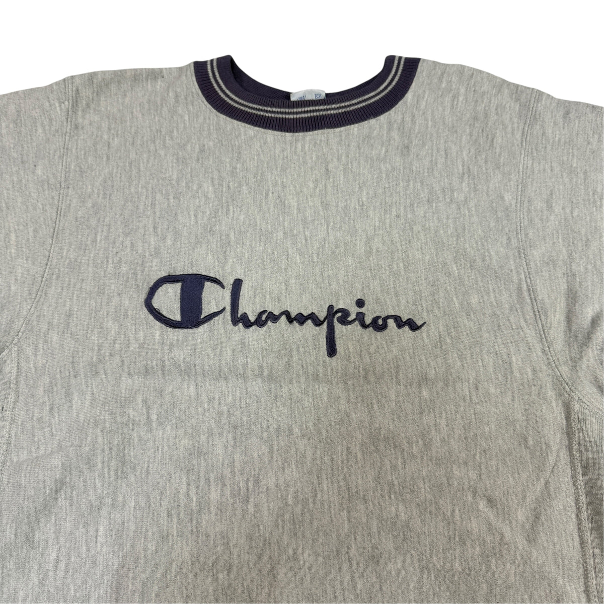 90's Champion リバースウィーブ スクリプトロゴ刺繍 ネイビー ラインリブ グレー スウェット M 胸のスクリプトロゴ（上半身引き）