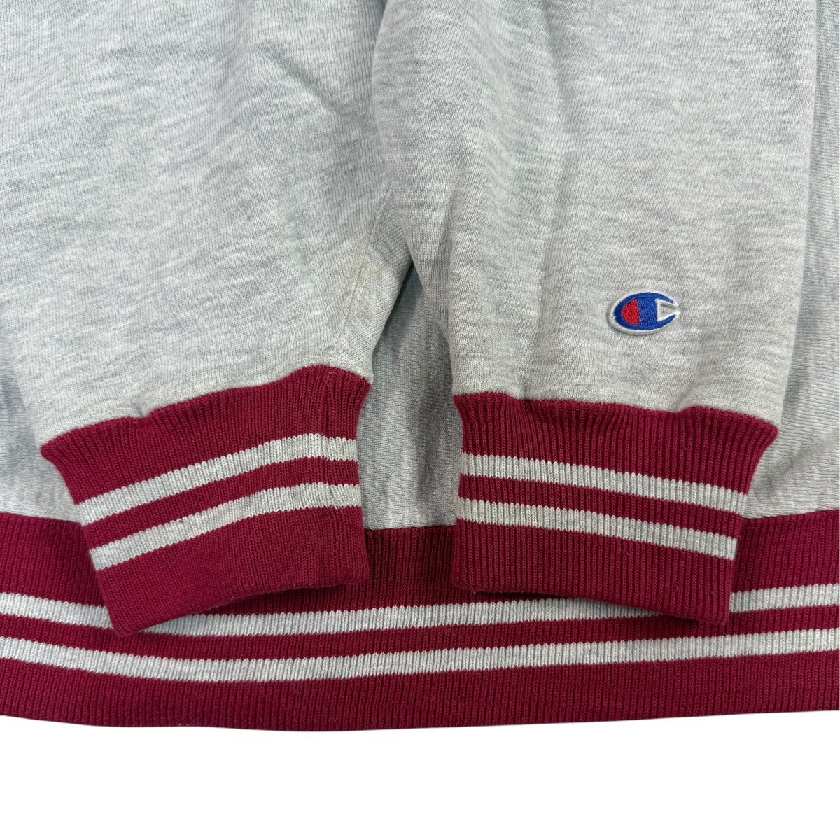 90's Champion リバースウィーブ スクリプトロゴ刺繍 エンジ ラインリブ グレー スウェット XL 左袖のCロゴ刺繍と袖口リブ