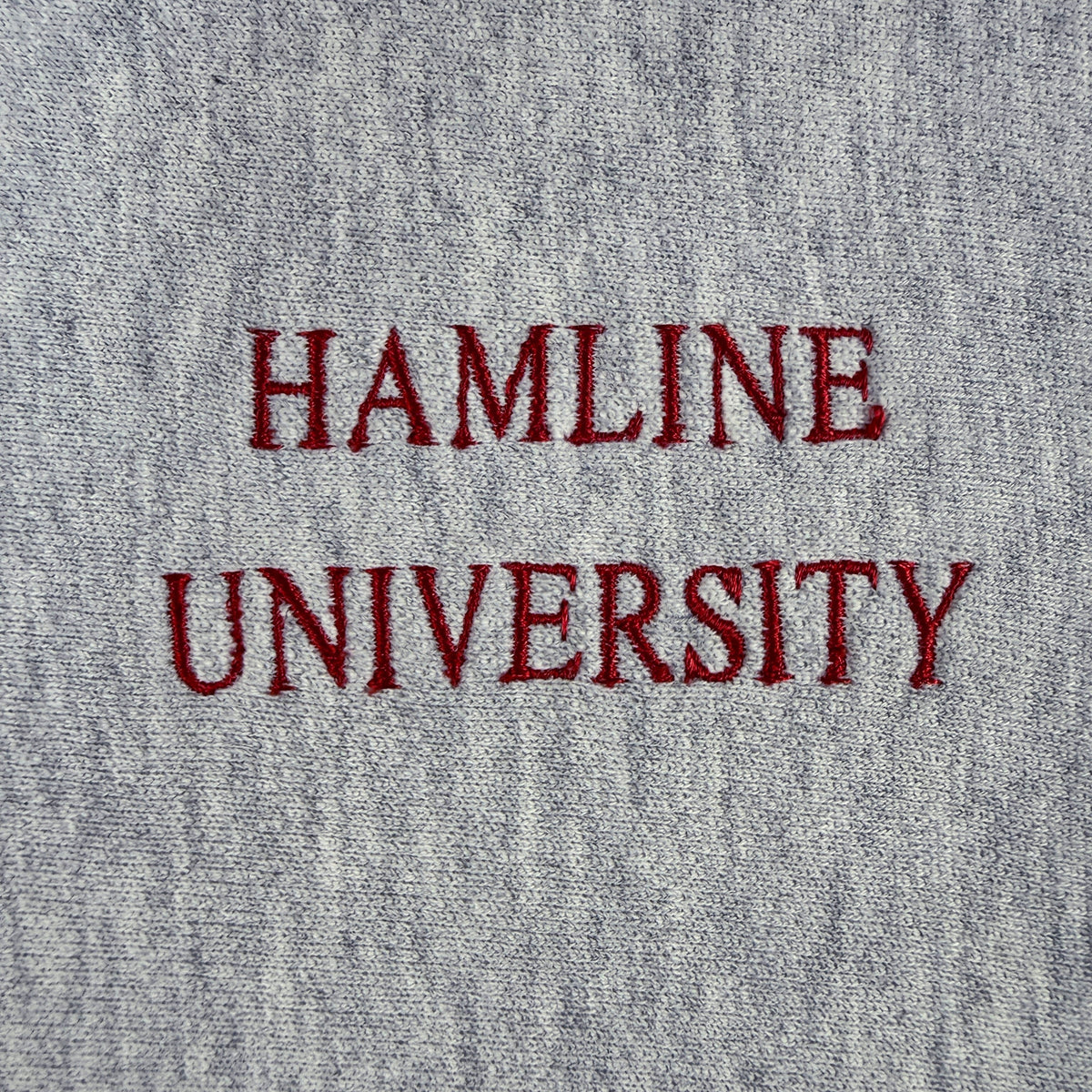 90's Champion リバースウィーブ HAMLINE UNIVERSITY 刺繍 グレー スウェット L 左胸の文字刺繍（寄り）