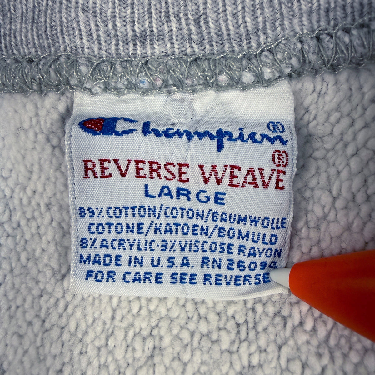90's Champion リバースウィーブ HAMLINE UNIVERSITY 刺繍 グレー スウェット L 首元の刺繍タグ（LARGE / MADE IN U.S.A. / RN 26094）