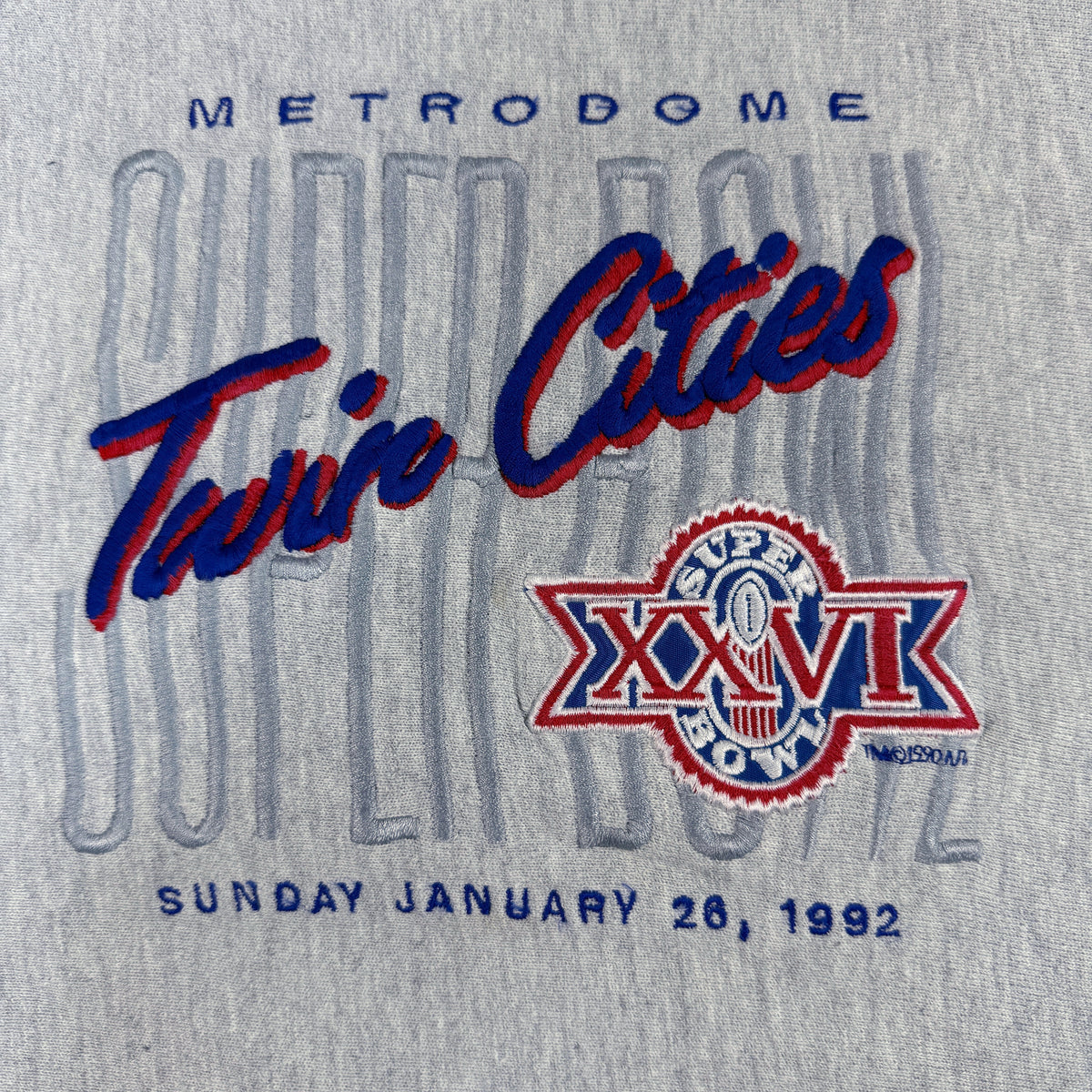 90's Champion リバースウィーブ SUPER BOWL XXVI Twin Cities 刺繍 グレー スウェット XL 胸の刺繍（寄り）