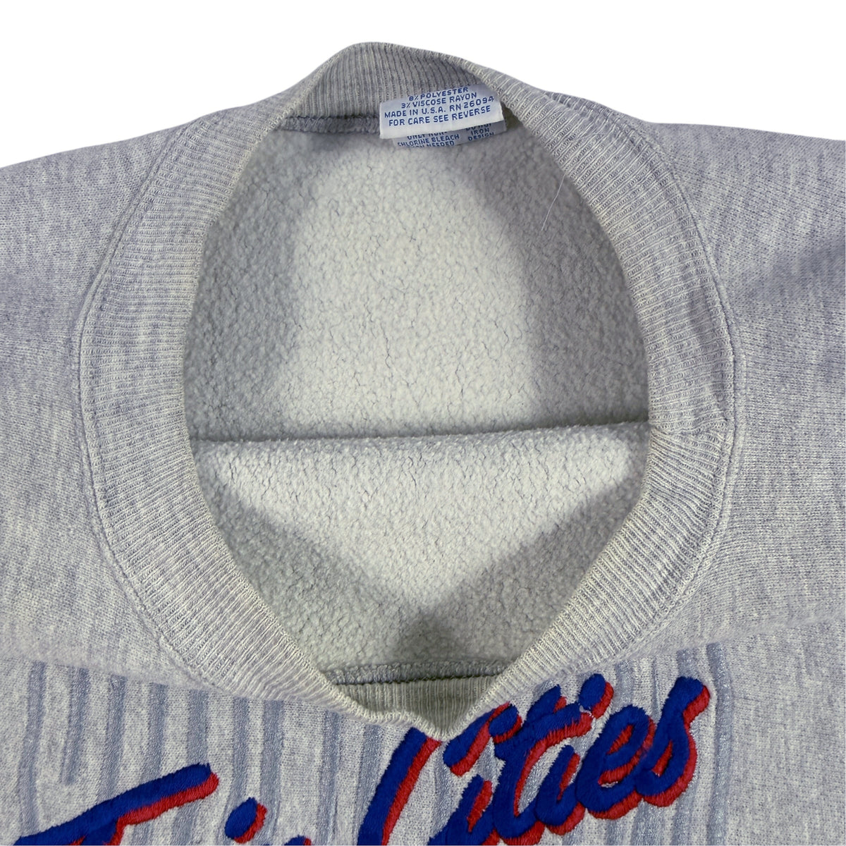 90's Champion リバースウィーブ SUPER BOWL XXVI Twin Cities 刺繍 グレー スウェット XL 首リブ（内側から）