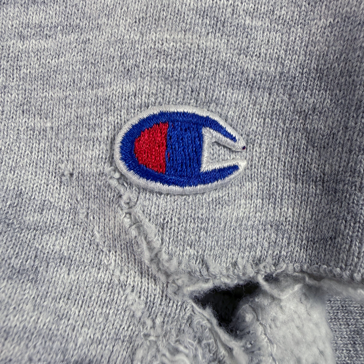 90's Champion リバースウィーブ SUPER BOWL XXVI Twin Cities 刺繍 グレー スウェット XL 左袖Cロゴ下の穴（寄り）