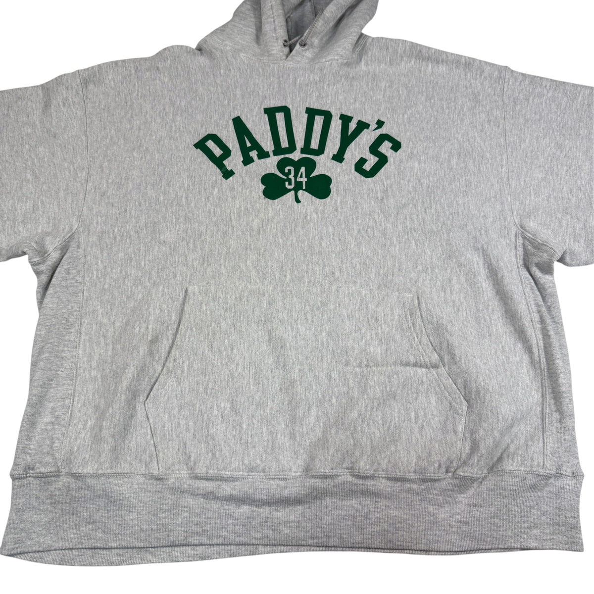 胸の PADDY'S シャムロック プリント 上半身