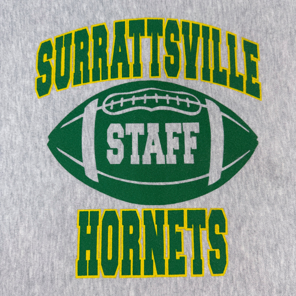 SURRATTSVILLE HORNETS STAFF プリント 寄り