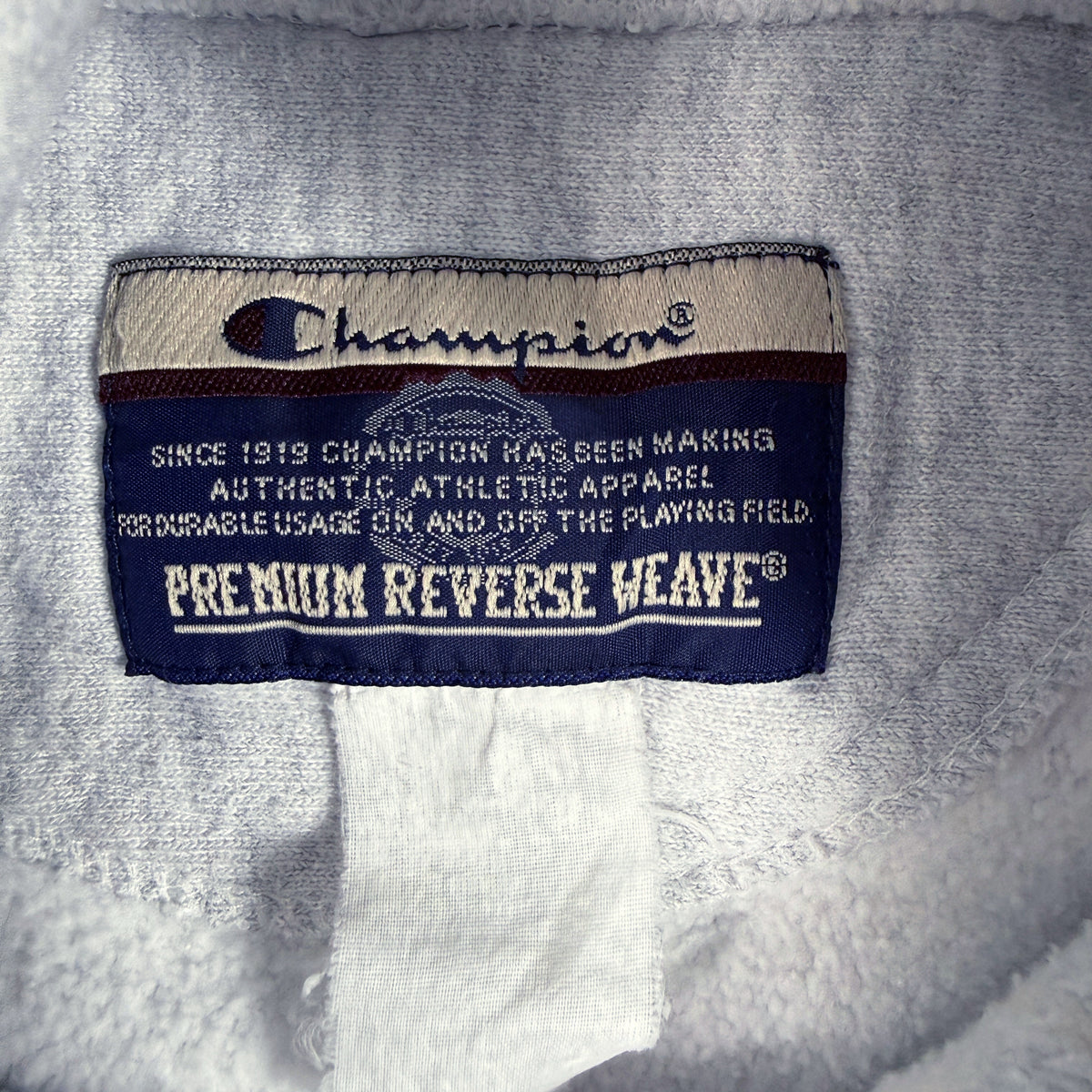 首元 Champion PREMIUM REVERSE WEAVE タグ