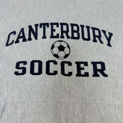胸のプリント CANTERBURY SOCCER とサッカーボール 寄り