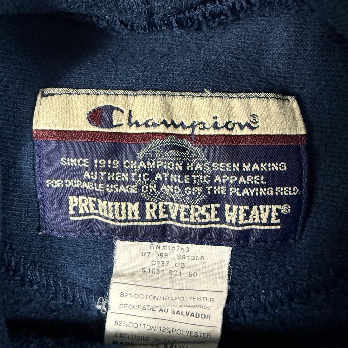 首元 Champion PREMIUM REVERSE WEAVE タグ