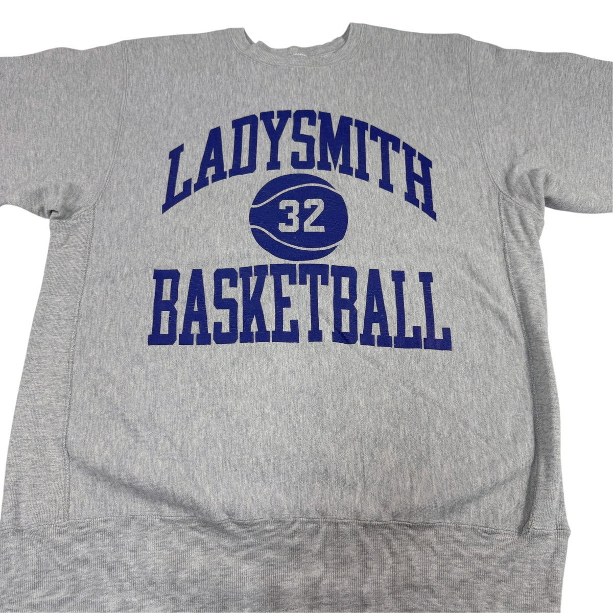 胸の LADYSMITH 32 BASKETBALL プリント 上半身