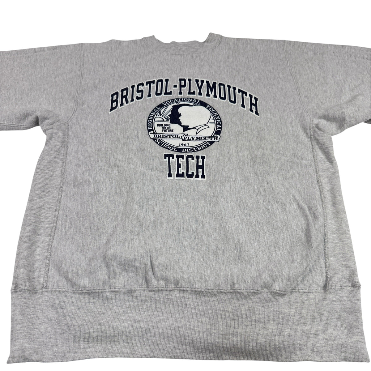 胸の BRISTOL-PLYMOUTH TECH プリント 前身頃