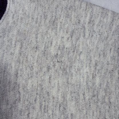 ダメージ 身頃の小さな引っかけ跡と思われる箇所