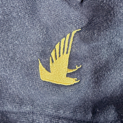フードの鳥の刺繍 寄り（ゴールド）