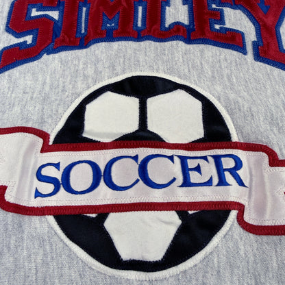 サッカーボールのワッペンと SOCCER の刺繍 超寄り