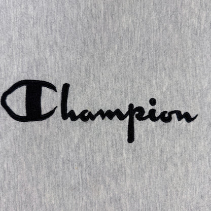 Champion スクリプトロゴ刺繍 寄り