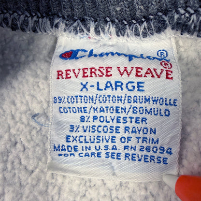 首元の Champion REVERSE WEAVE 刺繍タグ X-LARGE MADE IN U.S.A.