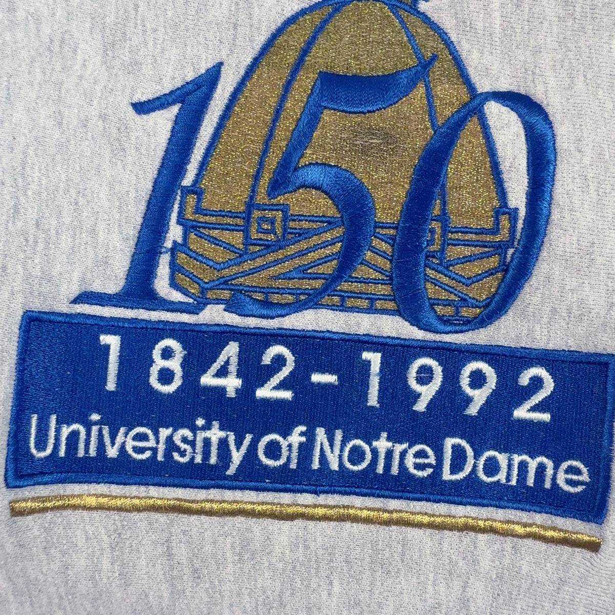 1842-1992 University of Notre Dame の刺繍 拡大