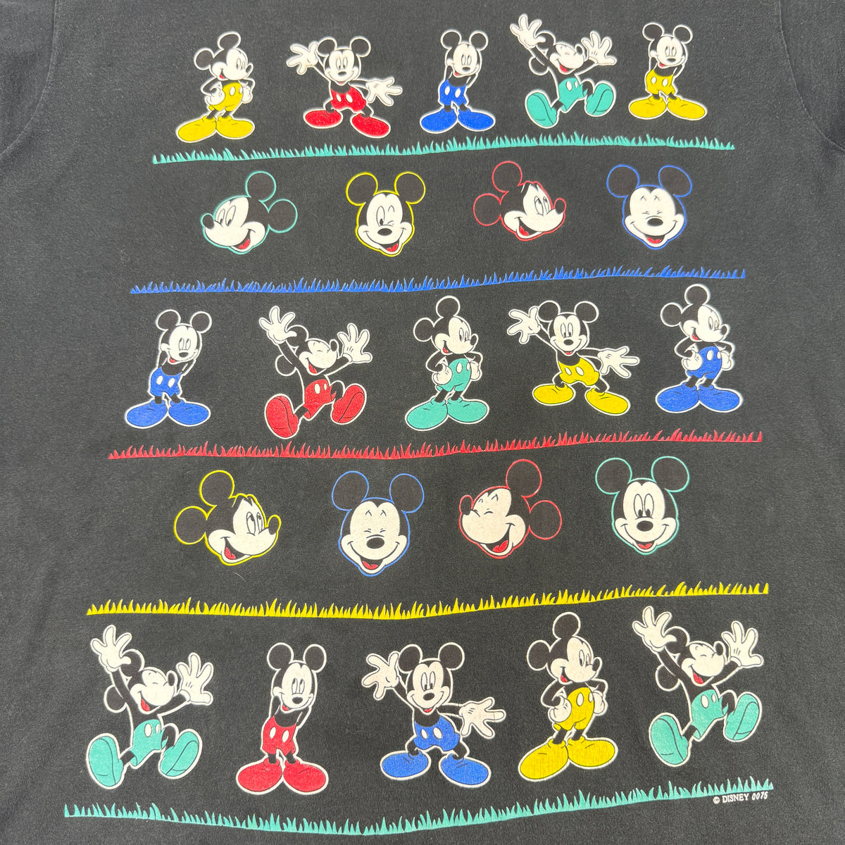 90's MICKEY UNLIMITED ミッキーマウス 総柄 Tシャツ プリント寄り