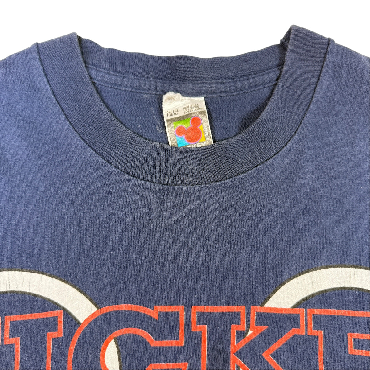 90's MICKEY UNLIMITED ATHLETIC DEPT. ミッキーマウス Tシャツ 首元