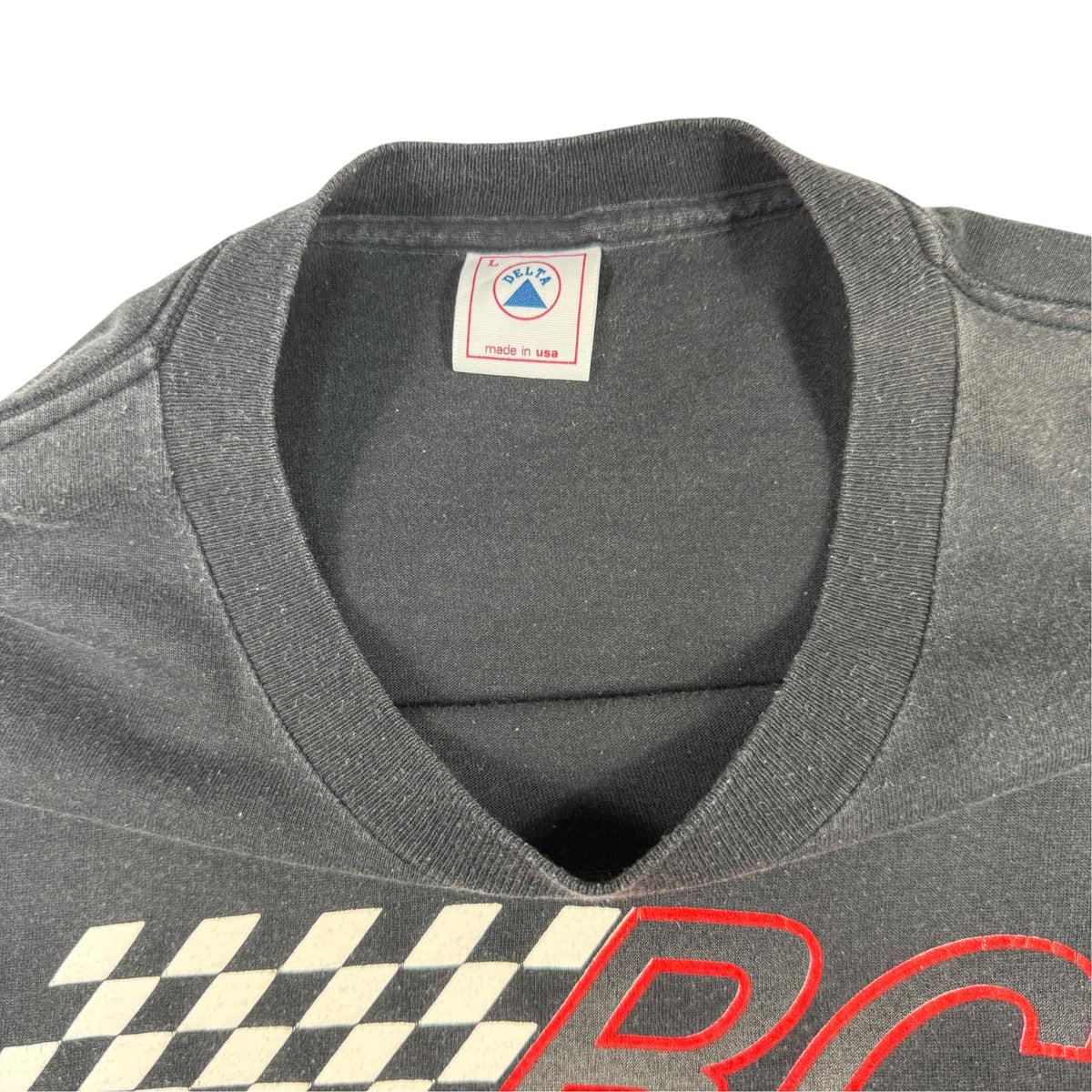 同Tシャツ 首元 引き 襟リブとタグ