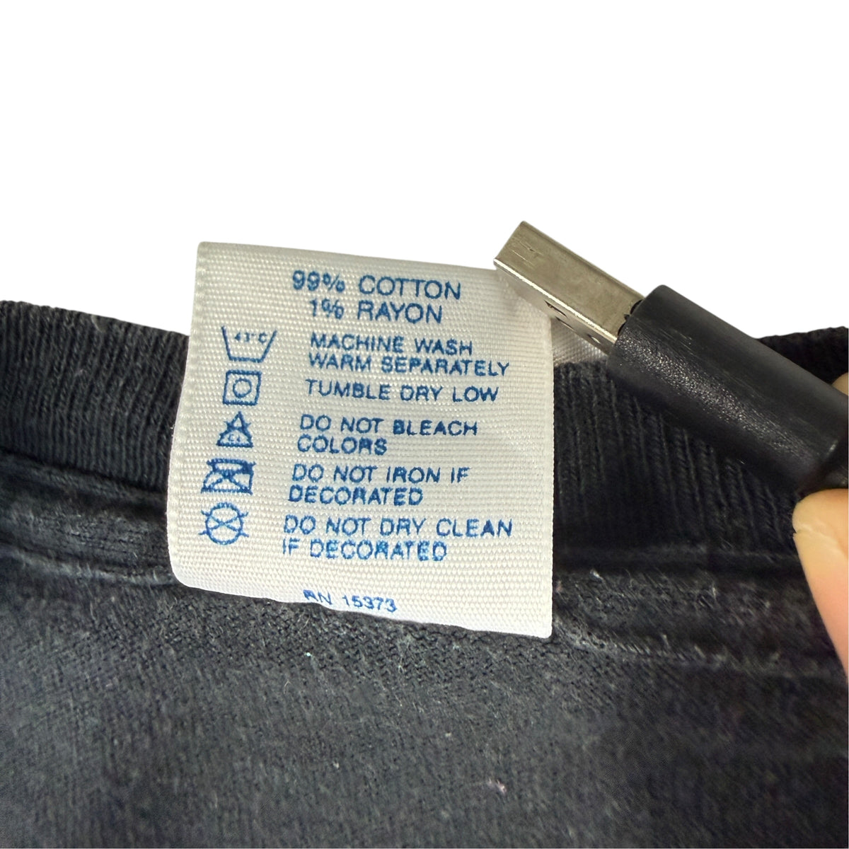 同Tシャツ 洗濯タグ 99% COTTON 1% RAYON RN 15373