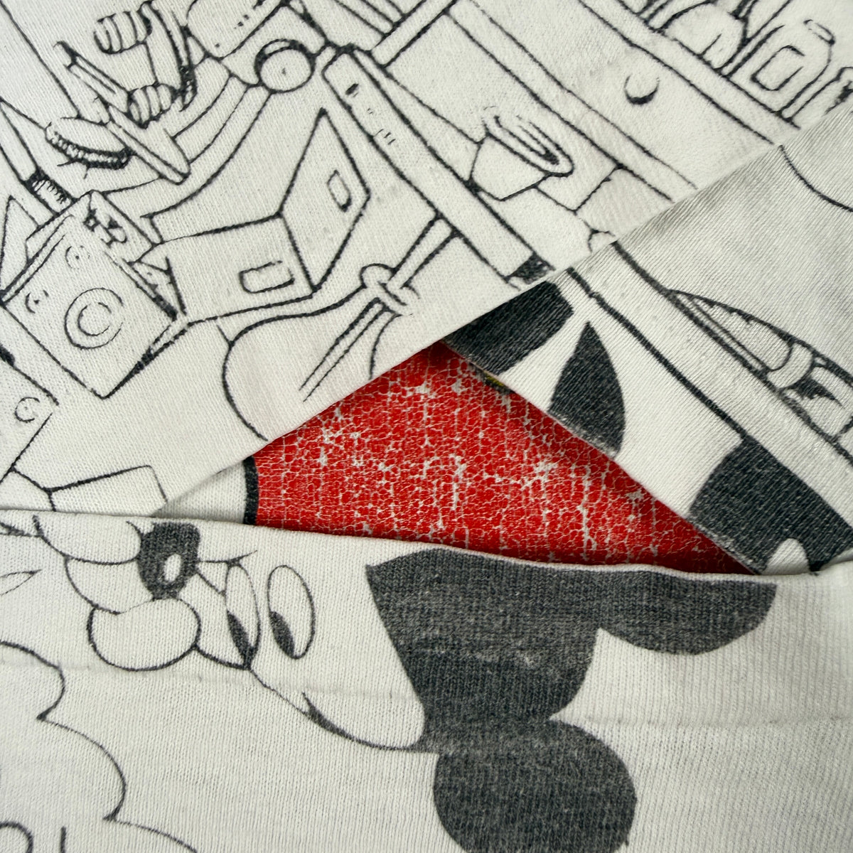 Vintage Disney ミッキーマウス コミック総柄Tシャツ プリントのひび割れ超寄り