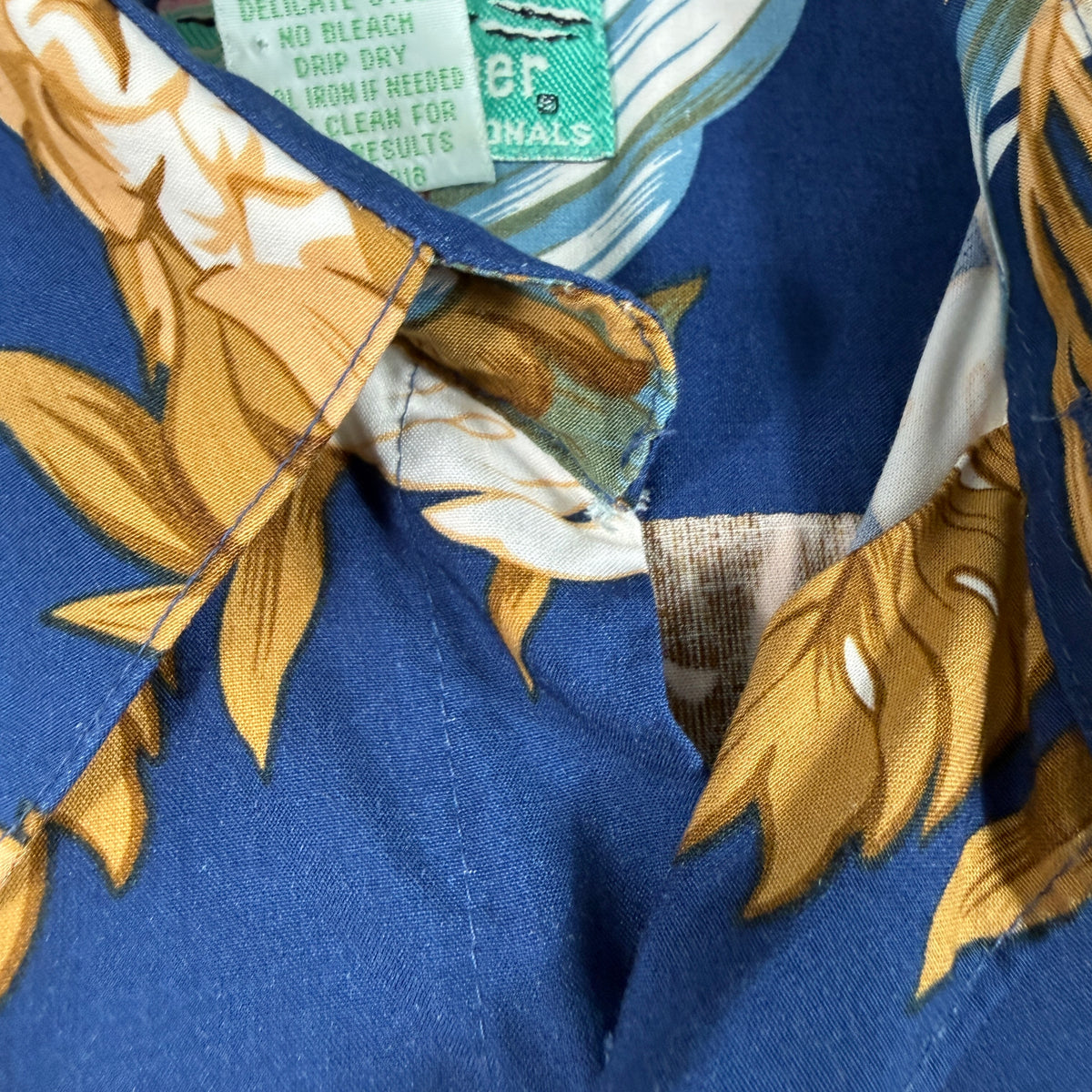Reyn Spooner HAWAIIAN TRADITIONALS アロハシャツ S ボタン欠損箇所