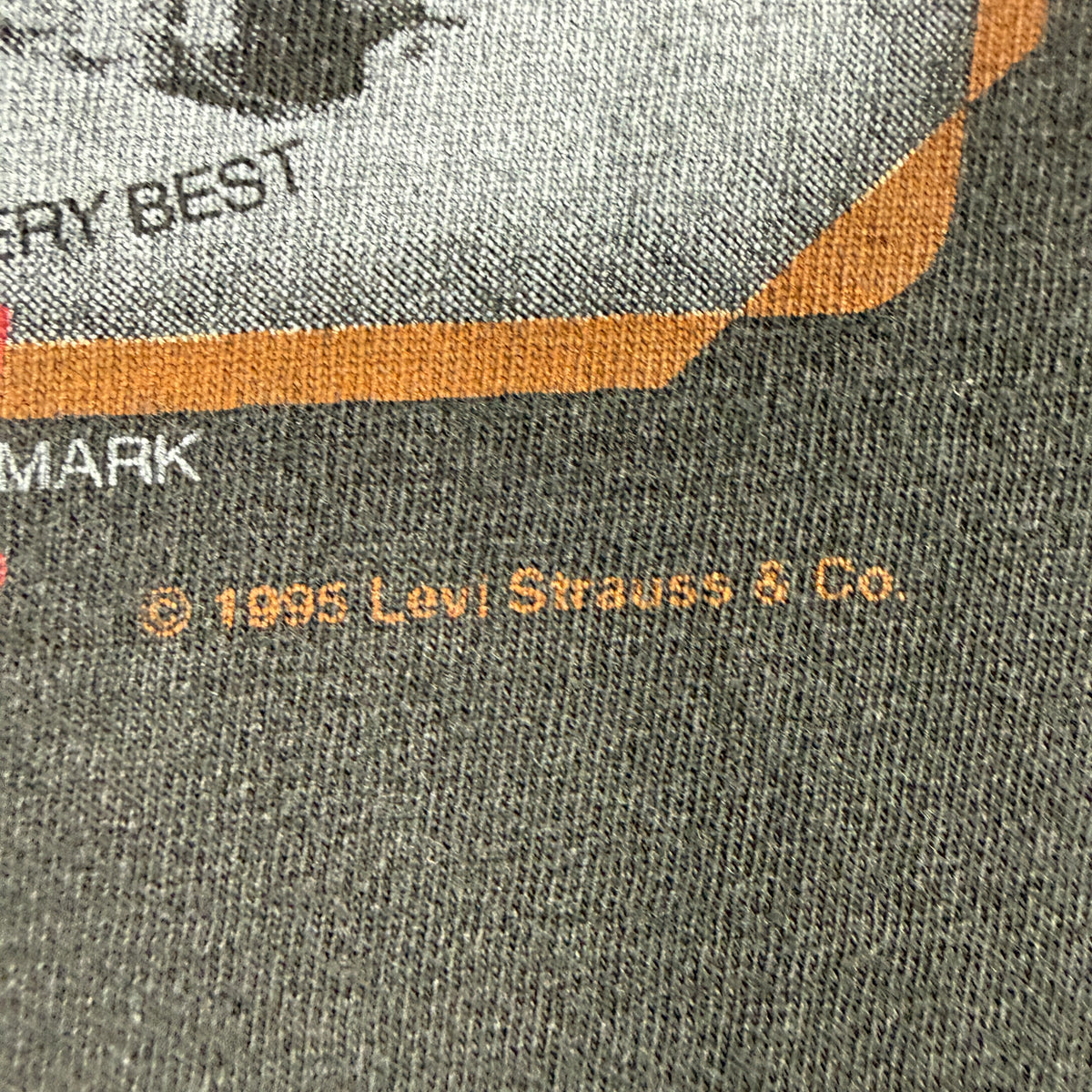 同Tシャツ ©1995 Levi Strauss & Co. 表記寄り