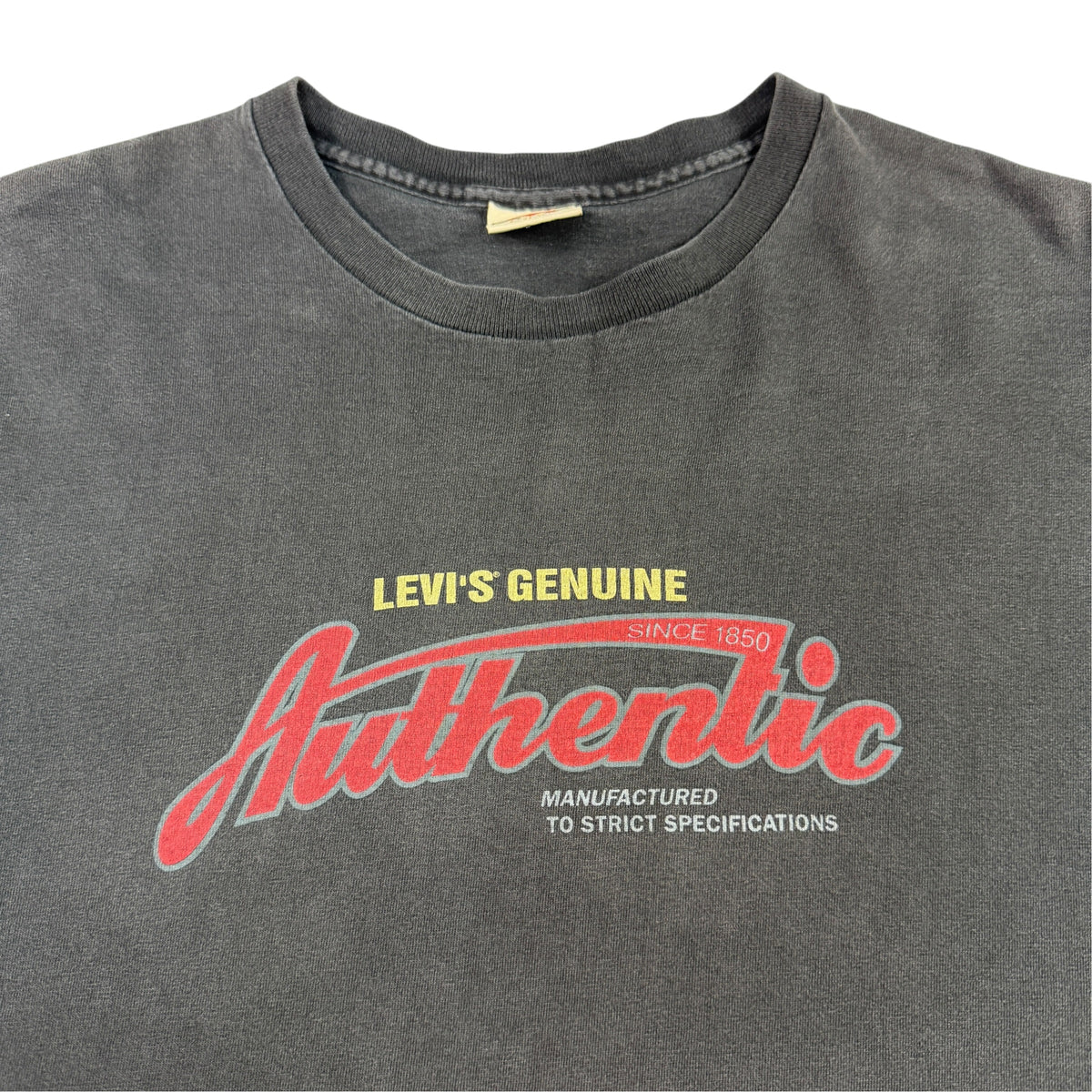 同Tシャツ 胸プリント寄り
