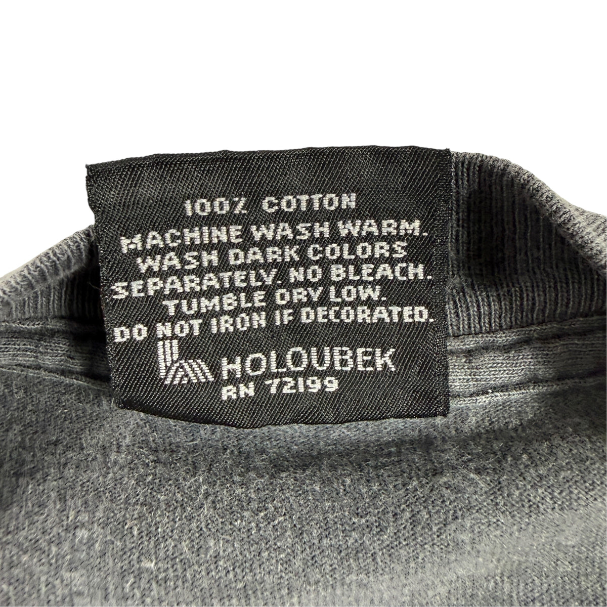 同Tシャツ HOLOUBEKケアタグ寄り