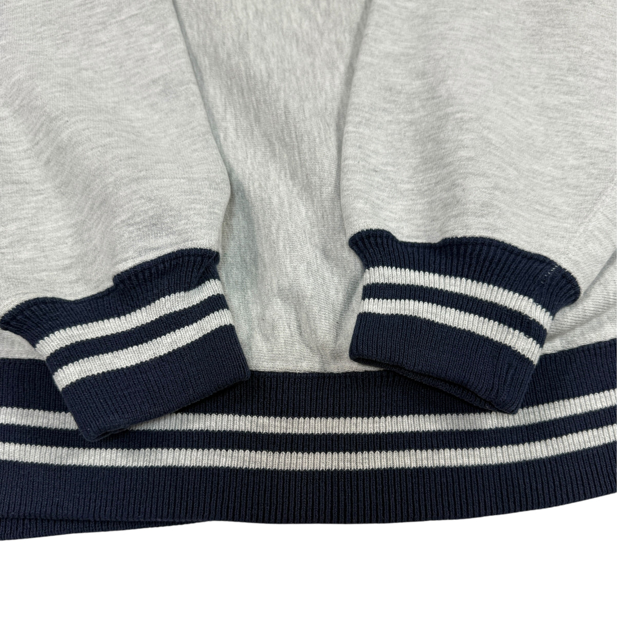 90's Champion リバースウィーブ Championスクリプトロゴ刺繍 グレー スウェット L 裾リブ・袖口リブ ライン