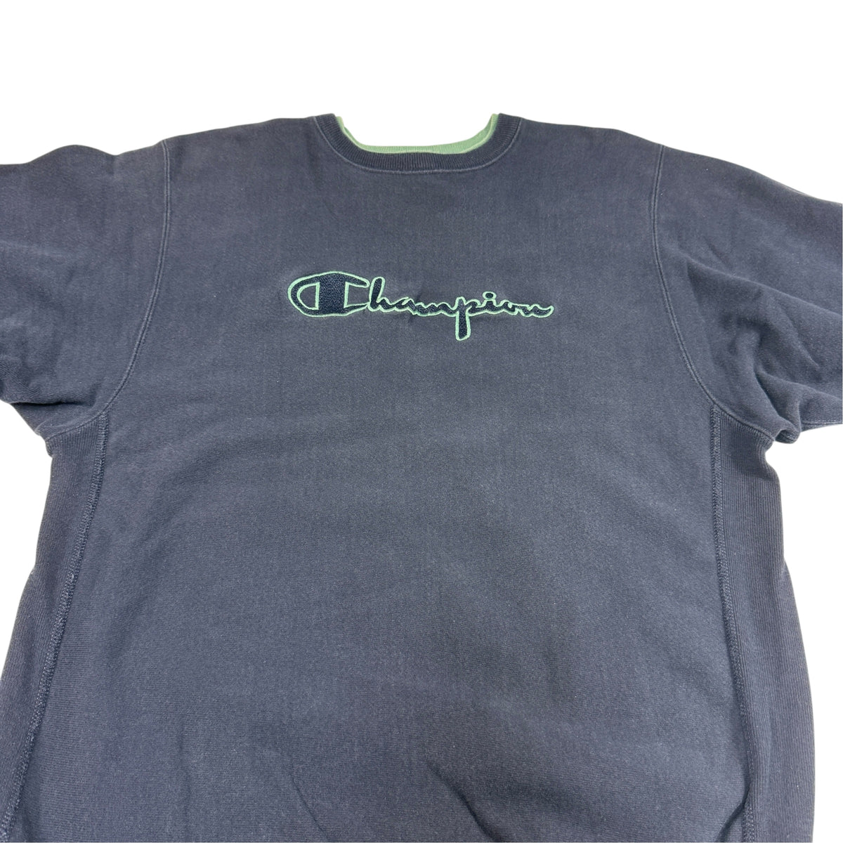 90's Champion リバースウィーブ スクリプトロゴ アップリケ刺繍 ネイビー スウェット XL 正面 上半身引き