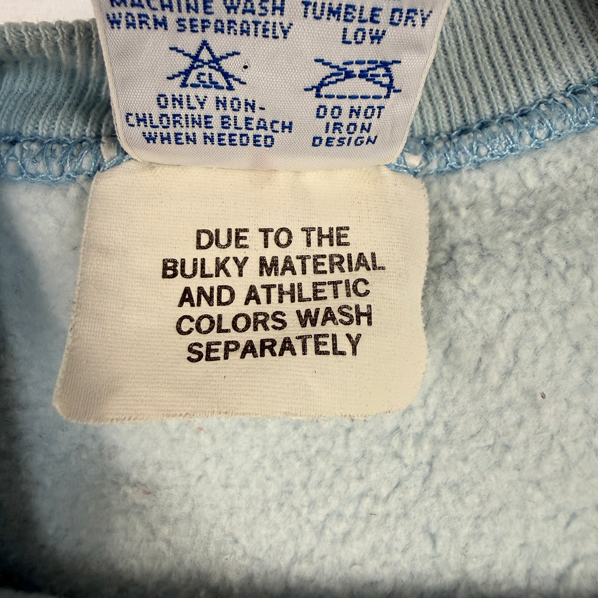 Champion リバースウィーブ 洗濯タグ DUE TO THE BULKY MATERIAL AND ATHLETIC COLORS WASH SEPARATELY