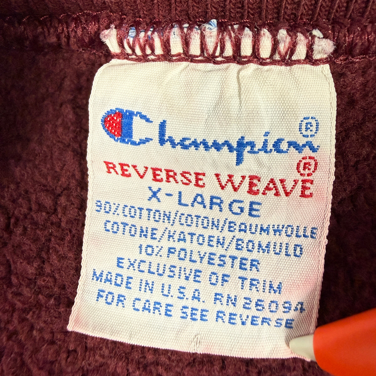 90's Champion リバースウィーブ ギリシャ文字 マルーン スウェット XL 刺繍タグ X-LARGE MADE IN U.S.A. RN 26094 寄り