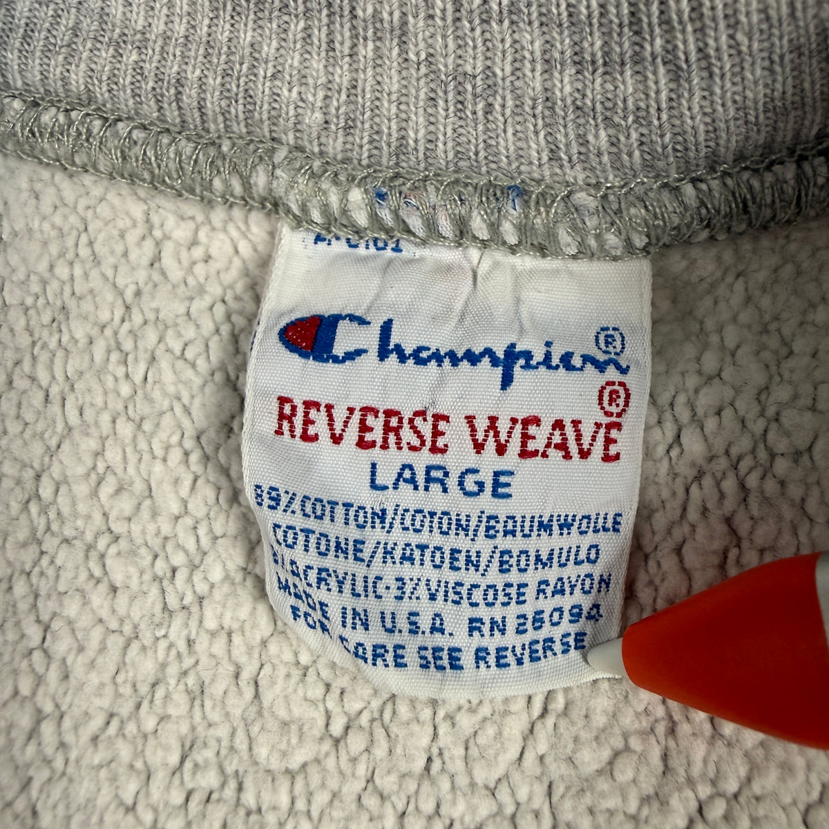 90's Champion リバースウィーブ 無地 グレー スウェット L 刺繍タグ LARGE MADE IN U.S.A. RN 26094 寄り