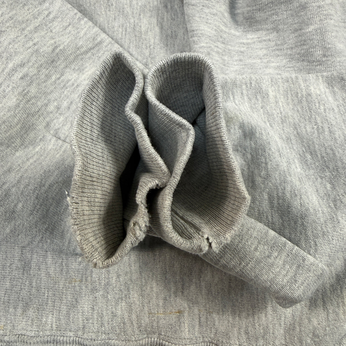 90's Champion リバースウィーブ 無地 グレー スウェット L 裾リブ内側 穴