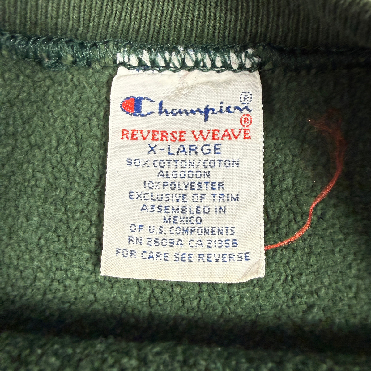 90's Champion リバースウィーブ NEWPORT グリーン スウェット XL 刺繍タグ X-LARGE ASSEMBLED IN MEXICO RN 26094 CA 21356 寄り