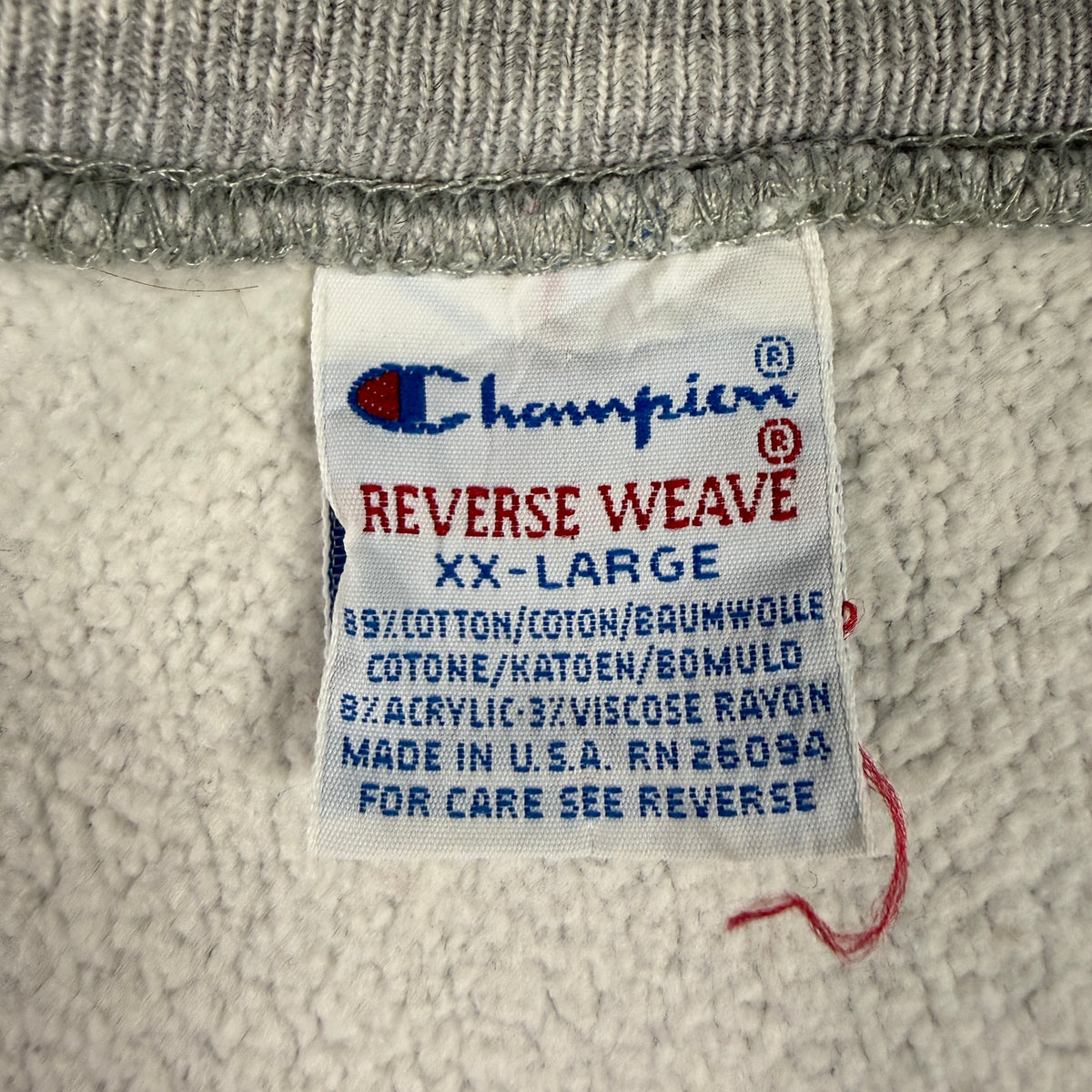 90's Champion リバースウィーブ TIMBERWOLVES グレー スウェット XXL 刺繍タグ XX-LARGE MADE IN U.S.A. RN 26094 寄り
