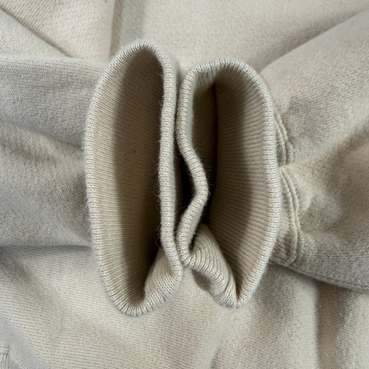 90's Champion リバースウィーブ ΤΒΣ サンドベージュ スウェット XL 裾リブ 内側