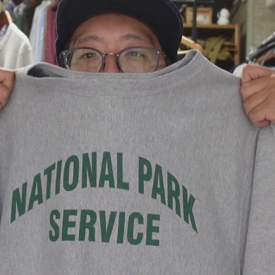 00's Champion プレミアムリバースウィーブ NATIONAL PARK SERVICE グレー スウェット M 紹介ショート動画（AIナレーション）