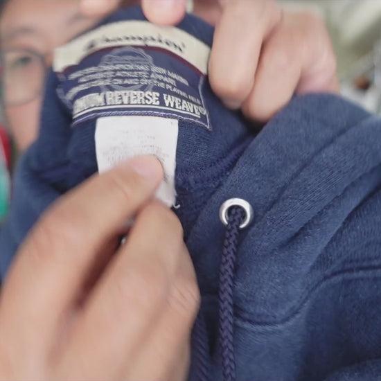 00's Champion プレミアムリバースウィーブ ATLANTIC 企業ロゴ刺繍 ネイビー パーカー XL 紹介ショート動画（AIナレーション）