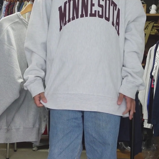 00's Champion リバースウィーブ MINNESOTA アーチロゴ グレー スウェット XL 紹介ショート動画（AIナレーション）
